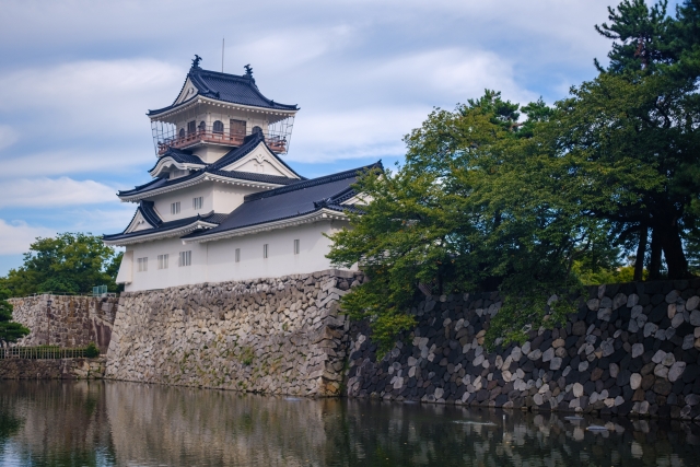 富山城址公園